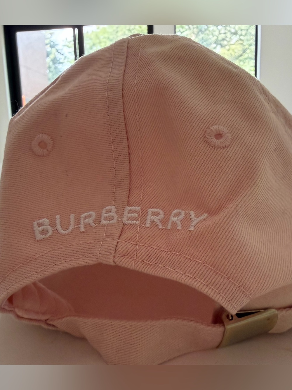 Burberry adjustable hat